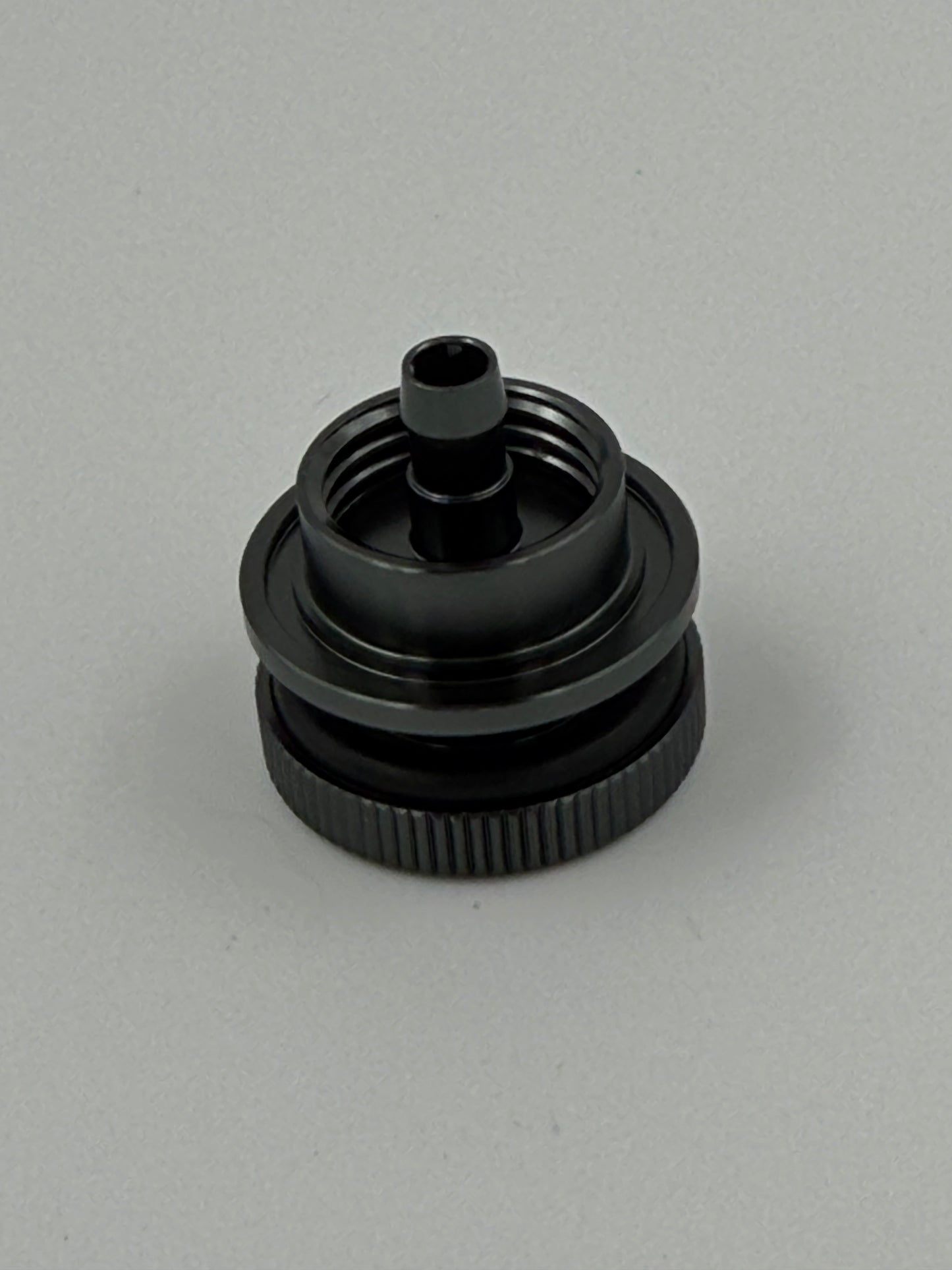 Fuel tank bulkhead insert